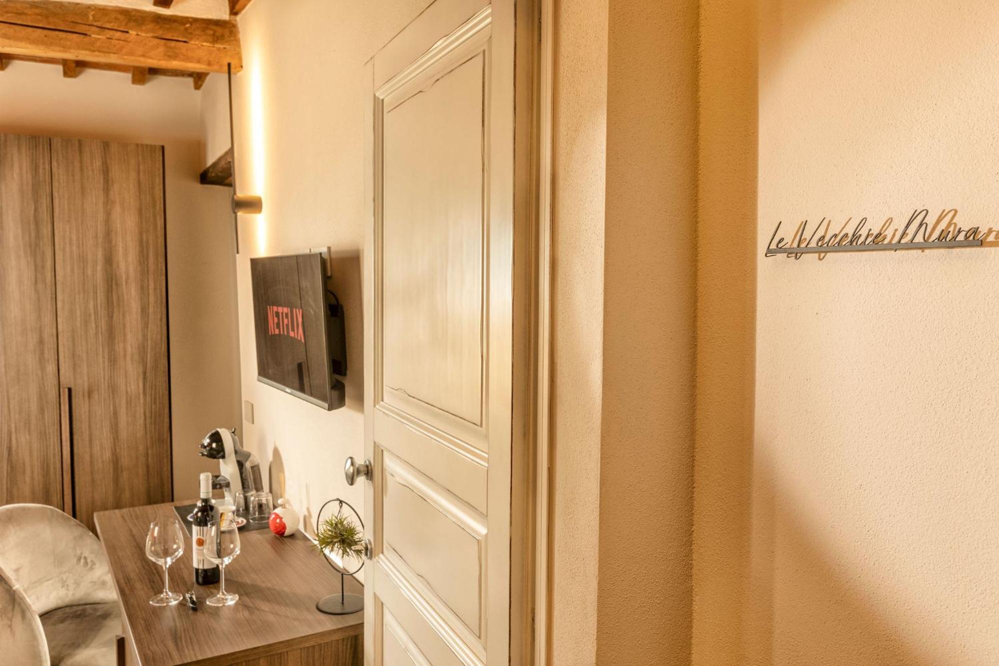 Palazzo Falcinelli Luxury Room In Montepulciano Center With Air Conditioning And Elevator Exterior photo