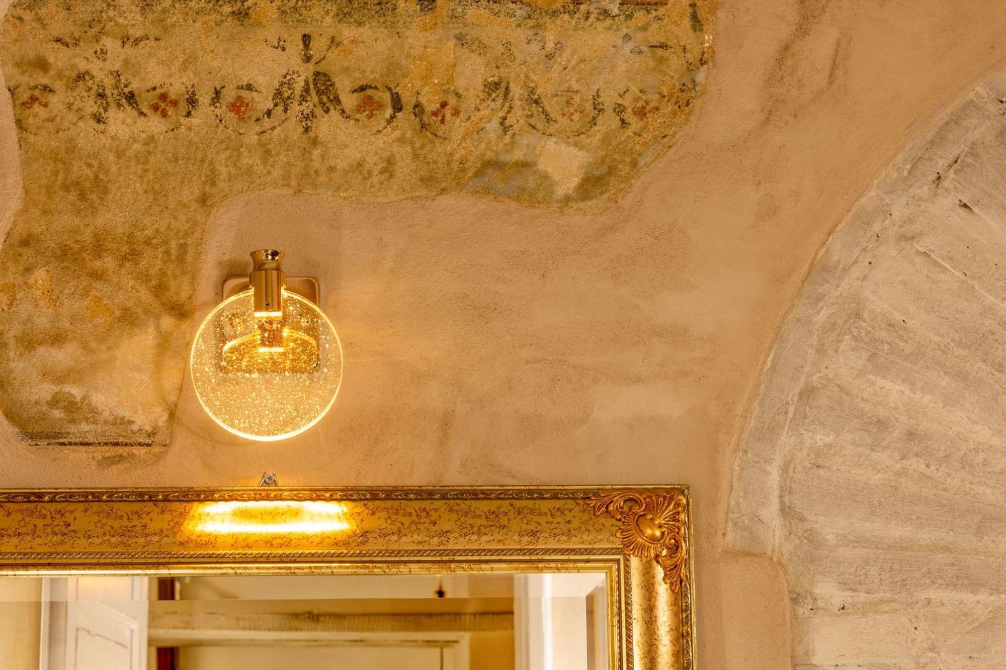 Palazzo Falcinelli Luxury Room In Montepulciano Center With Air Conditioning And Elevator Exterior photo