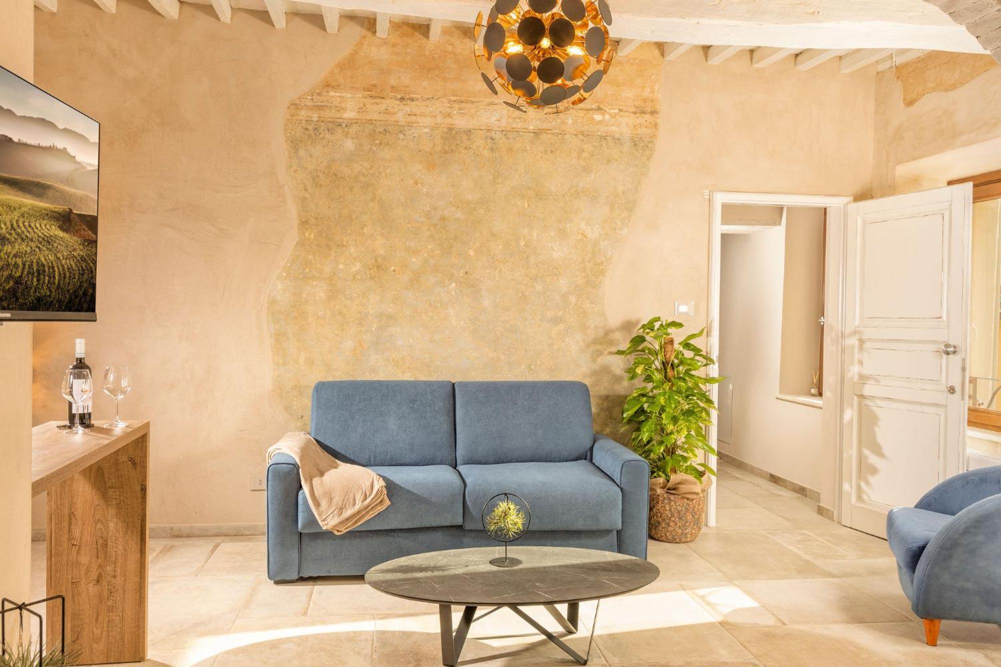 Palazzo Falcinelli Luxury Room In Montepulciano Center With Air Conditioning And Elevator Exterior photo